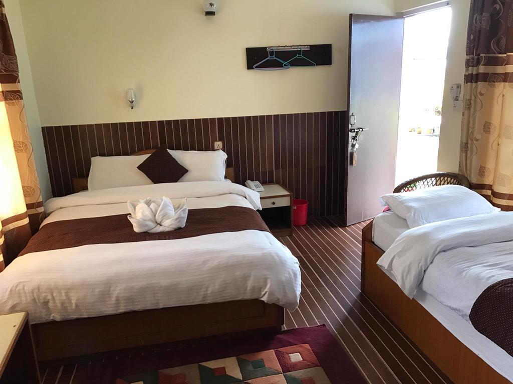 Hotel Himalayan Inn Pokhara Zewnętrze zdjęcie